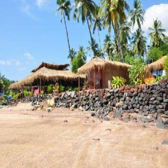 Stay Amongst Palm Trees Overlooking The Beach, Goa 3
